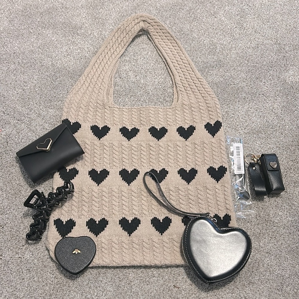 7PC Heart Pattern Knitted Tote Bundle
